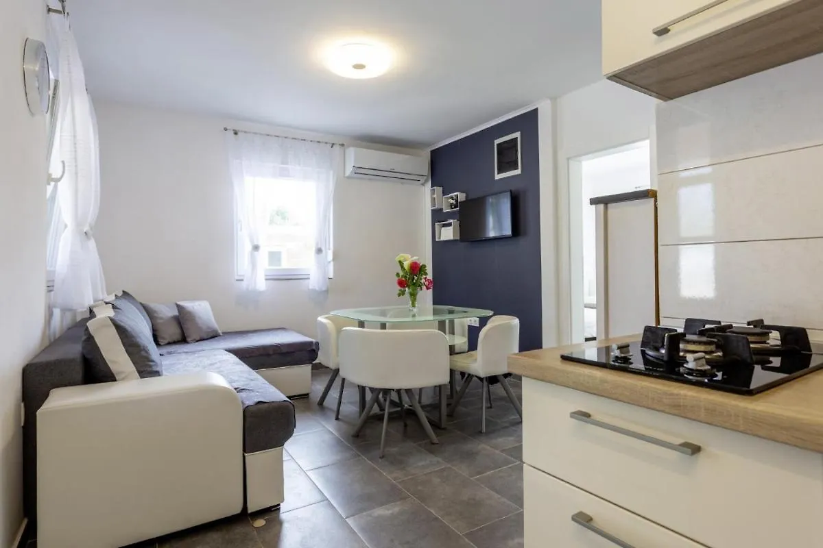 Holiday home Nina In Peroj - Haus Fuer 6 Personen Villa Fazana