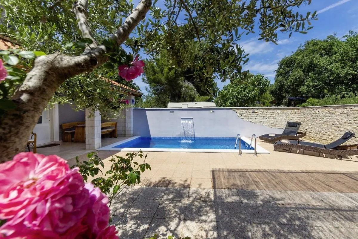 Nina In Peroj - Haus Fuer 6 Personen Villa Fazana Holiday home