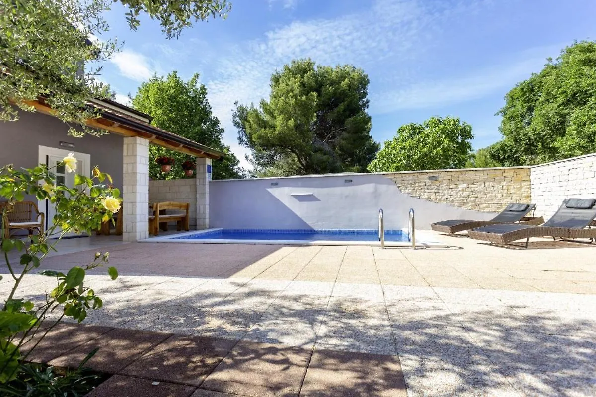 Nina In Peroj - Haus Fuer 6 Personen Villa Fazana 0*,  Croatia